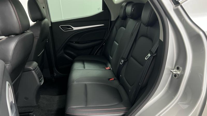 MG ZS Photo cohere-e427a04af3d79d6a0fc6511c66d1e95085f2e525.jpg
