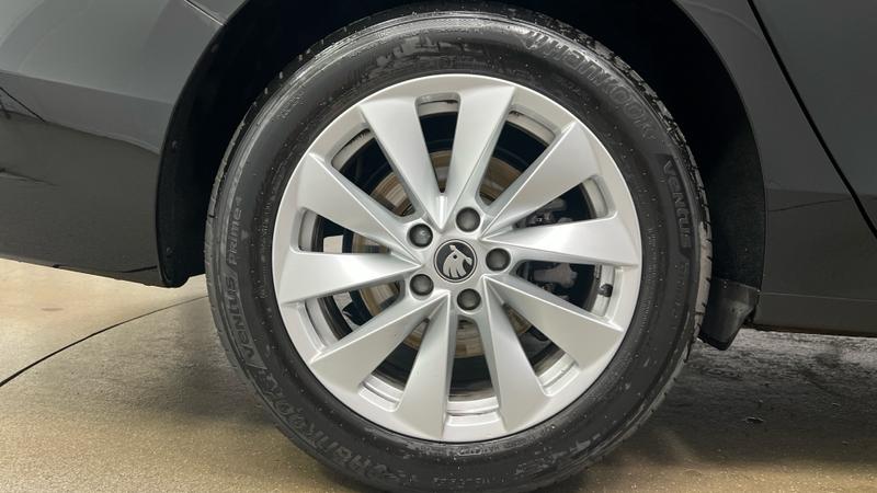 Skoda SUPERB Photo cohere-e46f8322fbf654821451ed0633c19c7e23c7223a.jpg