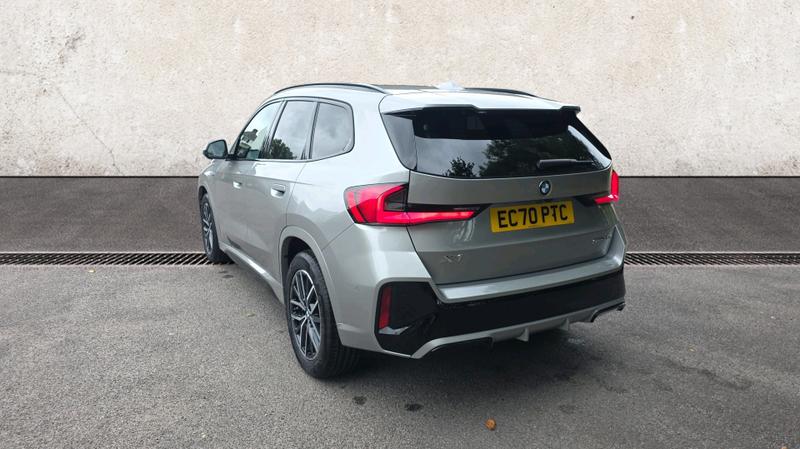 BMW X1 Photo cohere-e4822c2dae738a3e4bd94f075978d8b66aaef615.jpg