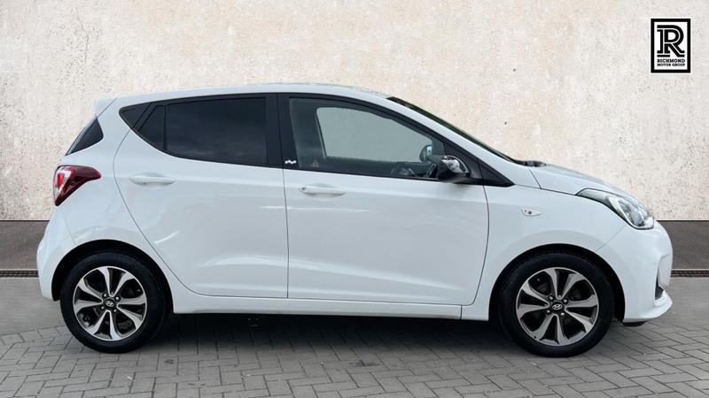 Hyundai i10 Photo cohere-e498ac23b5bea6d2c6d6a14c012e99afa84a7204.jpg