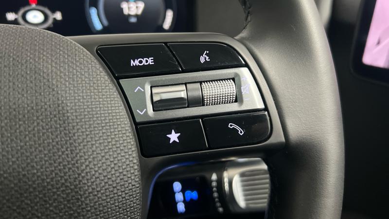 Hyundai IONIQ Photo cohere-e4d2d2997d7893eed284a971bbe07e0c0fab1a63.jpg