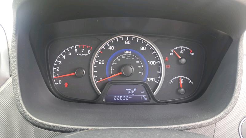 Hyundai i10 Photo cohere-e5c45189349fc022d3d6aa393e76d4ea00f7e1d1.jpg