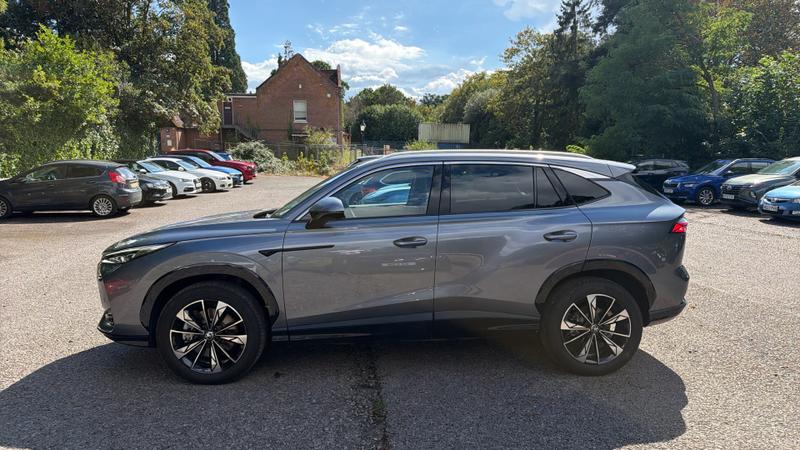 MG HS Hybrid+ Photo cohere-e5ccf52148613051204d45611d77d1bb18206d54.jpg