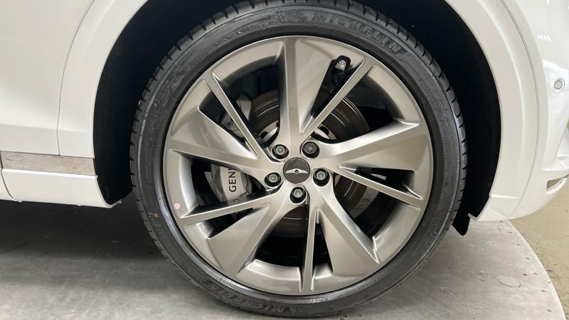 Genesis GV70 Photo cohere-e60c0c3abce5c2a282bb7319de3cd44f3e231745.jpg