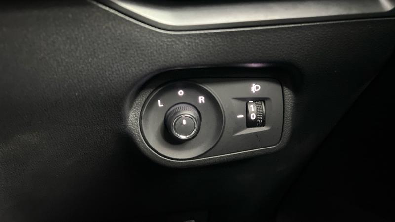MG MG4 Photo cohere-e7b29274282a4791532d13f8e8688f1b49e2a4fd.jpg