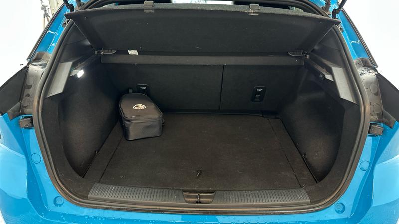 MG MG4 EV Photo cohere-e7d9b82bc3e5320407565d0bfdb1559427ea5b92.jpg