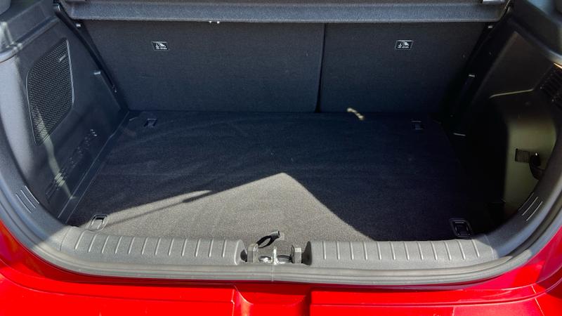Hyundai i20 Photo cohere-e84fb9e4c396886508c50c5d68487242174e43b9.jpg