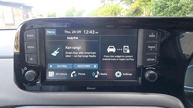 Hyundai i10 Photo cohere-e876f2eaea61ba89a47d036bfdfaf29925901ef6.jpg