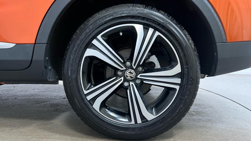 MG ZS Photo cohere-e8b5ad8091674cf9f6190c3200881c3c5fb9f019.jpg