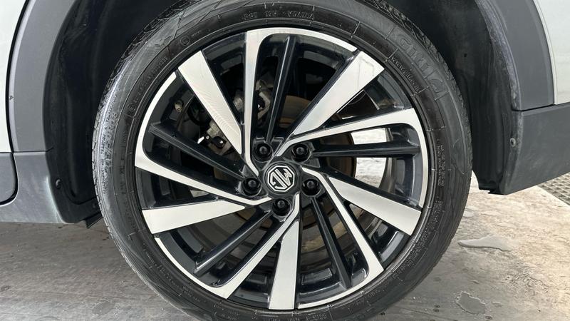 MG ZS Hybrid+ Photo cohere-e956afb1c04ce907bab5b9b6f4a4d1b830f21f01.jpg