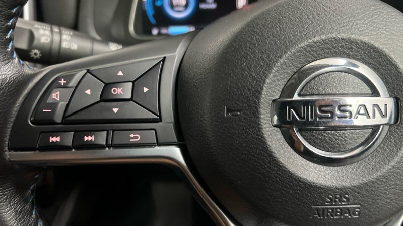 Nissan LEAF Photo cohere-e95fe5cda03215fd72aa05f19f433310b59beaef.jpg