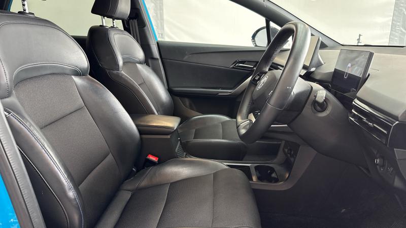 MG MG4 EV Photo cohere-e9a79d4481022788dfa0d1ef77cb3e2862b9e3e7.jpg