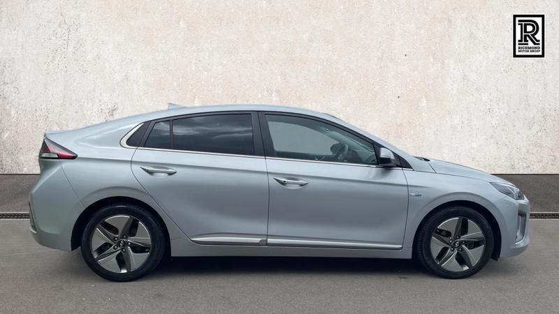 Hyundai IONIQ Photo cohere-e9ca7b7e630ae5396ea942d51b92f75db229118d.jpg