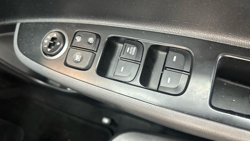 Hyundai i10 Photo cohere-ea2a774790440a9f8a3bea4e65a5ec90f36dd481.jpg