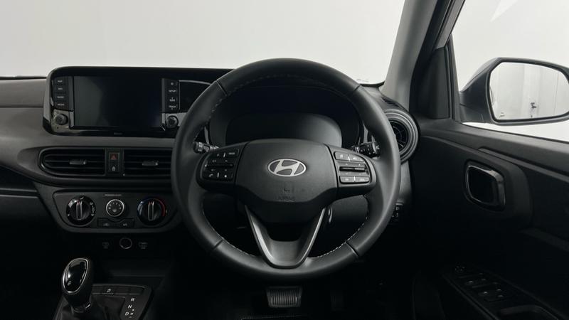 Hyundai i10 Photo cohere-ea46dd51b69746f734f3fc018b8fbf6de6f78a70.jpg