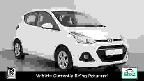 Used 2016 Hyundai i10 1.2 SE Hatchback 5dr Petrol Manual Euro 5 (87 ps) White at Richmond Motor Group
