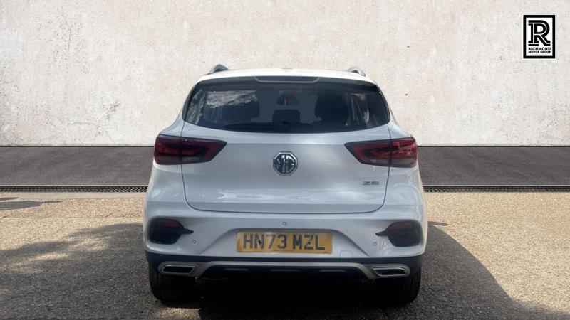 MG ZS Photo cohere-ea8eebe7e1836c0dbfc3f2d23fbb76f72b030376.jpg