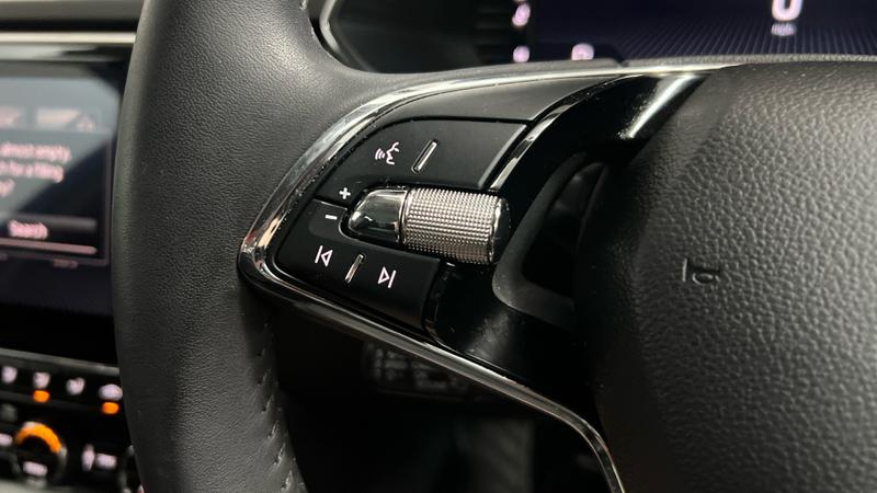 Skoda SUPERB Photo cohere-eac9eb0aa577292138d675f71d172b8121f3de50.jpg