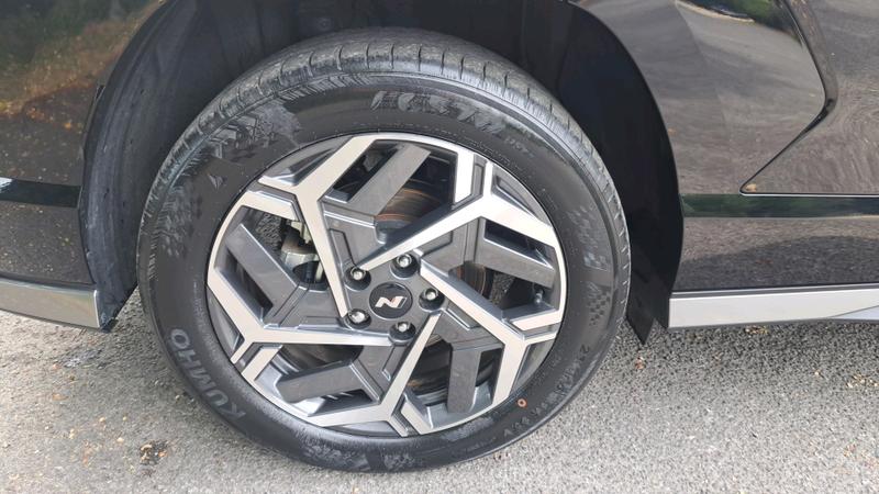 Hyundai KONA Photo cohere-eb66aac2db2b4caad274252f097cc9a41e91c343.jpg