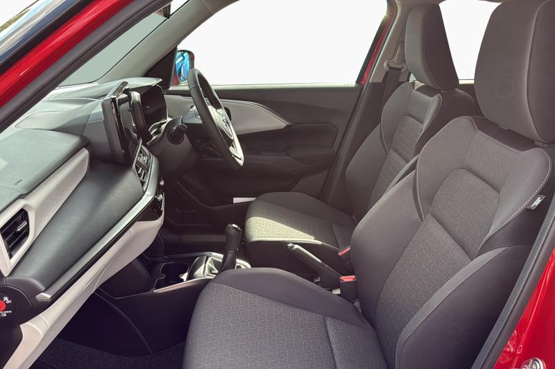 Suzuki SWIFT Photo cohere-eb6fe629f38bbf3a29ececf57d23d29184f4f16a.jpg