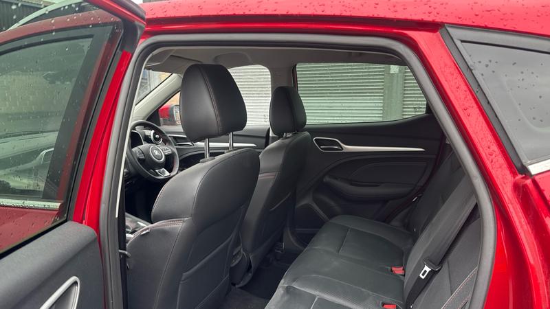MG ZS Photo cohere-eb751651943030724075ae4abfa63fc7b3b74485.jpg