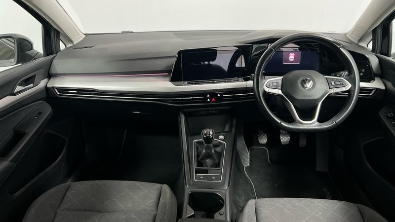 Volkswagen Golf Photo cohere-ebbc9fbcef17b33a2b382cb50fa701afb0d03291.jpg