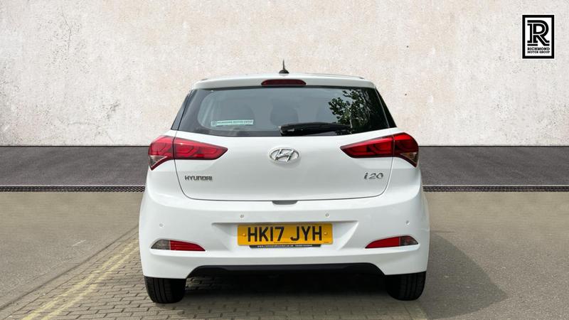 Hyundai i20 Photo cohere-ebcb8884002e135d4428890a86fc890f68e51f7a.jpg