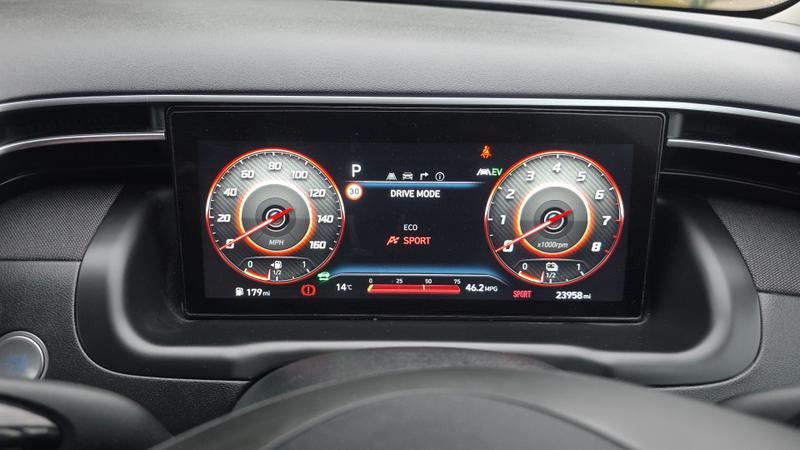 Hyundai TUCSON Photo cohere-ec41ffc924ce5611373054329a9b0dabae2c03f8.jpg