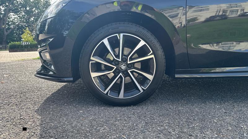 Skoda FABIA Photo cohere-ec838f376f8731747507663cf88354f0bea89289.jpg