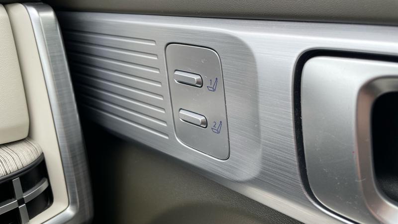 Hyundai Santa Fe Photo cohere-ed52330790e733988c0c315e78192bcd5532e183.jpg