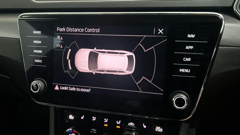 Skoda SUPERB Photo cohere-ee58f5fda1d935b53b36cecaa8d9d1d130aaaa4a.jpg