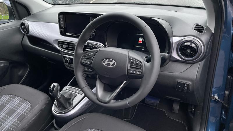 Hyundai i10 Photo cohere-ee76f6d132e4fedf61aa5ea460af1fd4b19956d8.jpg