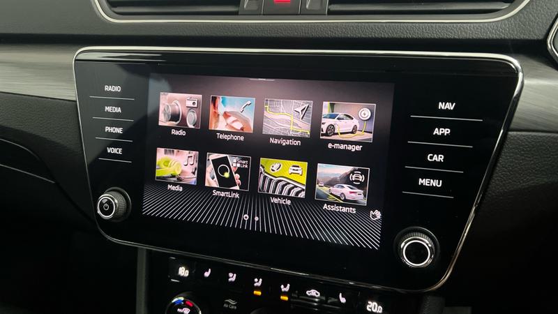Skoda SUPERB Photo cohere-ee7d330bfd83430077b5d900d2551ce7b7eb4fe8.jpg