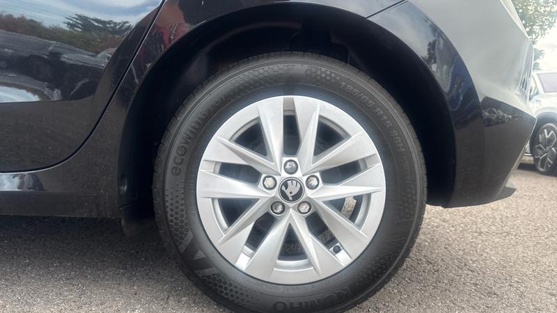 Skoda FABIA Photo cohere-ef25a5f1e961d852281ef579e0a60ed35070416c.jpg