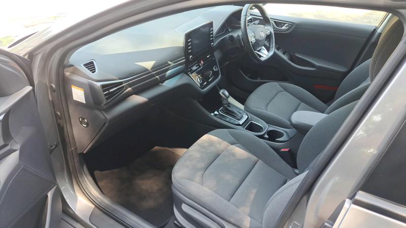 Hyundai IONIQ Photo cohere-eff370d6e4b33098bbeb0b70fab4bd9e86edab1c.jpg
