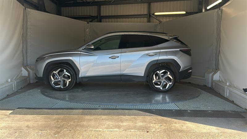 Hyundai TUCSON Photo cohere-f005f060ff63fc3d3fa63890a293aadbf1a865f7.jpg