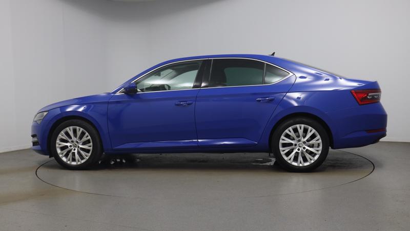 Skoda SUPERB Photo cohere-f0bfce6bb45efb93d8404e012ac44443b5d8daff.jpg