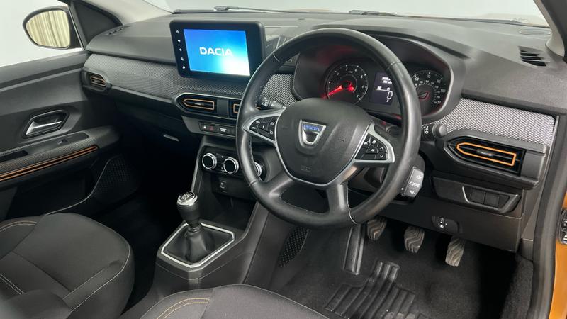 Dacia SANDERO STEPWAY Photo cohere-f1ab85f8935cf3484e7f65992886d2e5352c34fe.jpg
