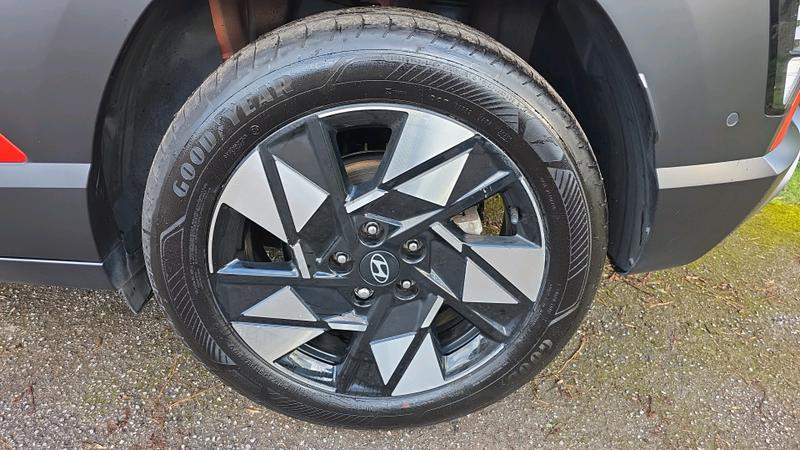 Hyundai KONA Photo cohere-f1c56ed630d3d677bf212554b76685282396bd85.jpg