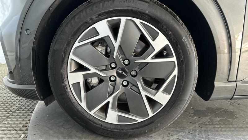 Genesis GV60 Photo cohere-f1d83f87349adf7f6ce9858e6475e32c27327c46.jpg
