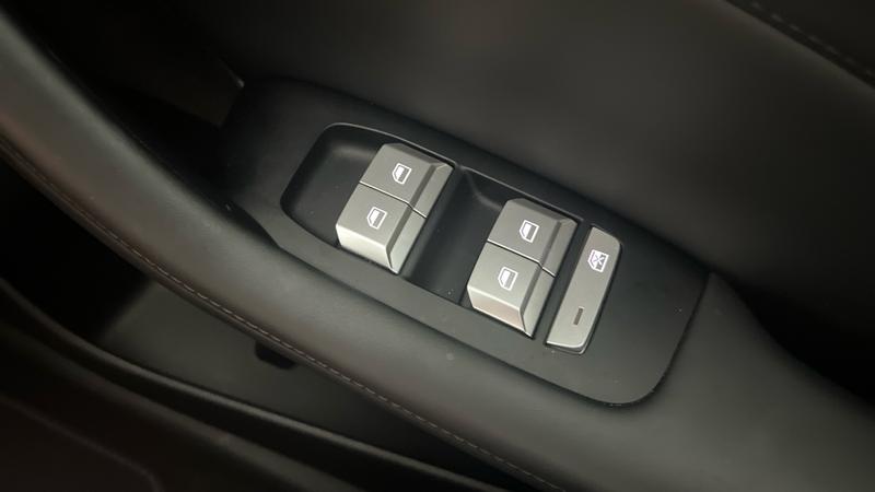 MG MGS5 EV Photo cohere-f2cc5f6fd3da8cc7cc02864e5f61acc5e613a75d.jpg