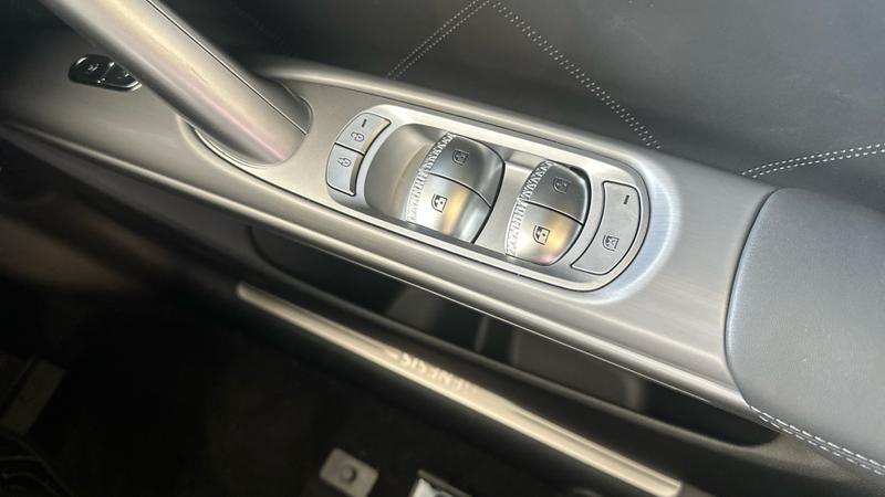 Genesis GV60 Photo cohere-f40bb3c9a81549c75b34719f6f65dd7c9403fca9.jpg