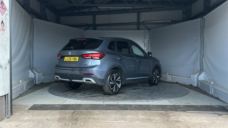 MG ZS Hybrid+ Photo cohere-f49e8caf0b185578ca7a35a17c5691dc04c0f07a.jpg