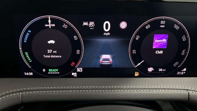 Skoda SUPERB Photo cohere-f4ad53ab62a6f2d8b74f2b286fbbbb13b69f3989.jpg