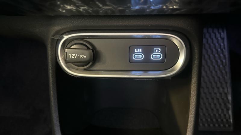 Genesis GV60 Photo cohere-f52614c2f34d122ca07b97e828710d1b93af6619.jpg
