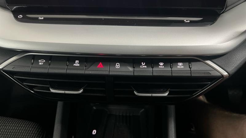Skoda OCTAVIA Photo cohere-f54a4ca59ffa19de00962978234c5767f3a2d35b.jpg