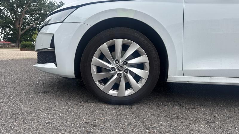 Skoda OCTAVIA Photo cohere-f65126af839297de426c75f731fd4dc08a78908a.jpg