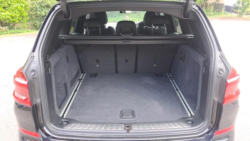 BMW X3 Photo cohere-f67966bbe21b6ebbd14c1f1eb59e36bd374d6f03.jpg