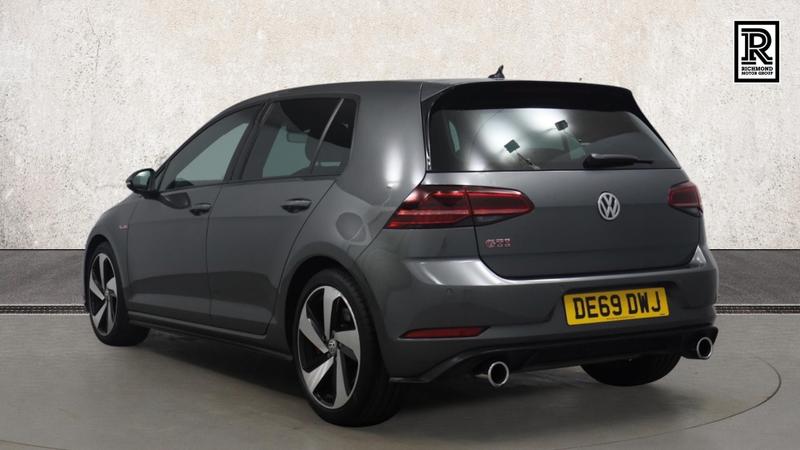 Volkswagen GOLF Photo cohere-f7a74a252a25cbffeac1a5dcf239f07880a50937.jpg
