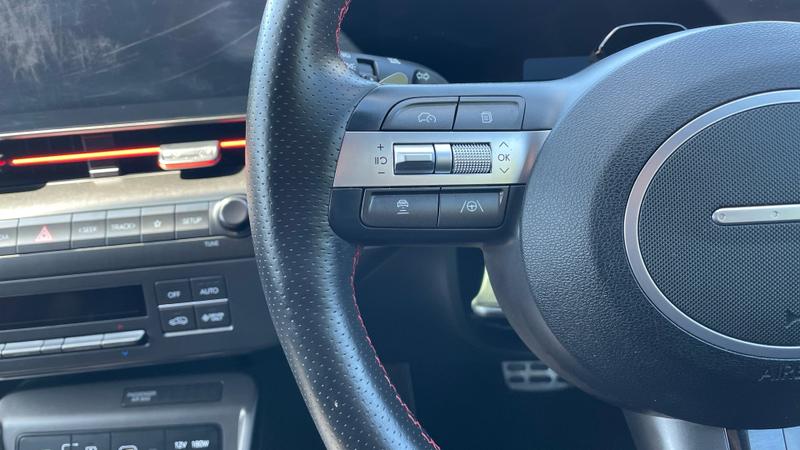 Hyundai KONA Photo cohere-f83d2f1e63b9538f1e75796ed0b3c516c2a48c24.jpg